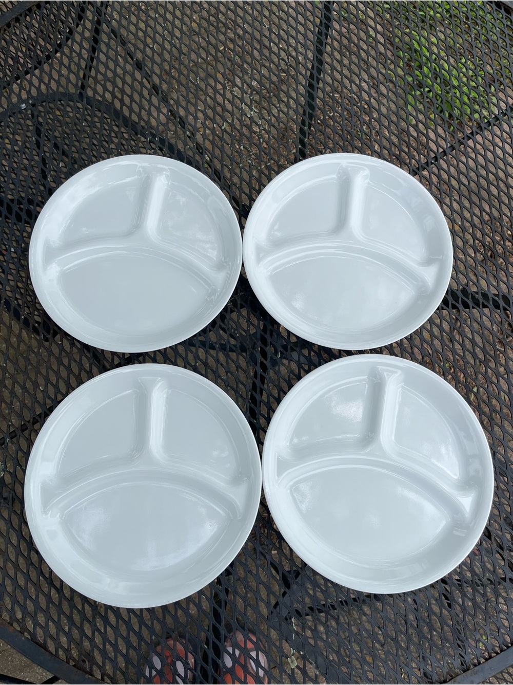 Corelle Livingware divided plate (set of 4)
